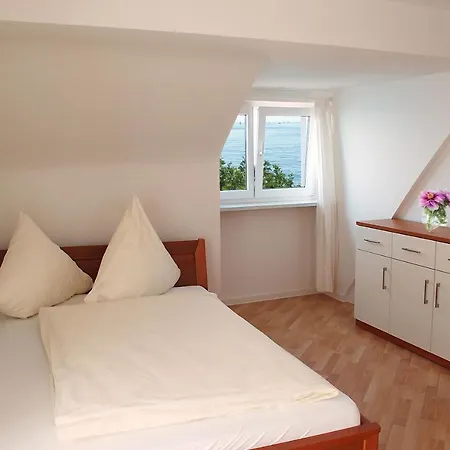 Otel Seehotel Zur Muenz Meersburg