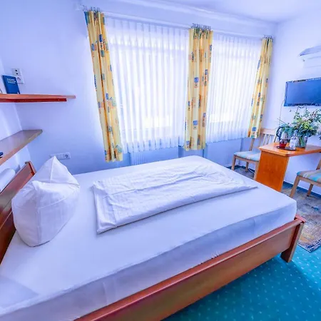 Otel Seehotel Zur Muenz Meersburg