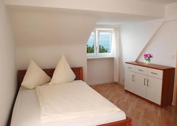 酒店 Seehotel Zur Muenz 梅尔斯堡