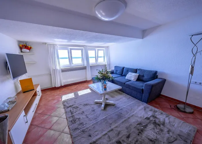 Seehotel Zur Muenz 酒店 梅尔斯堡