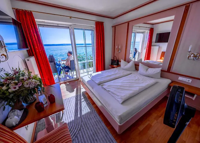 酒店 Seehotel Zur Muenz 3*