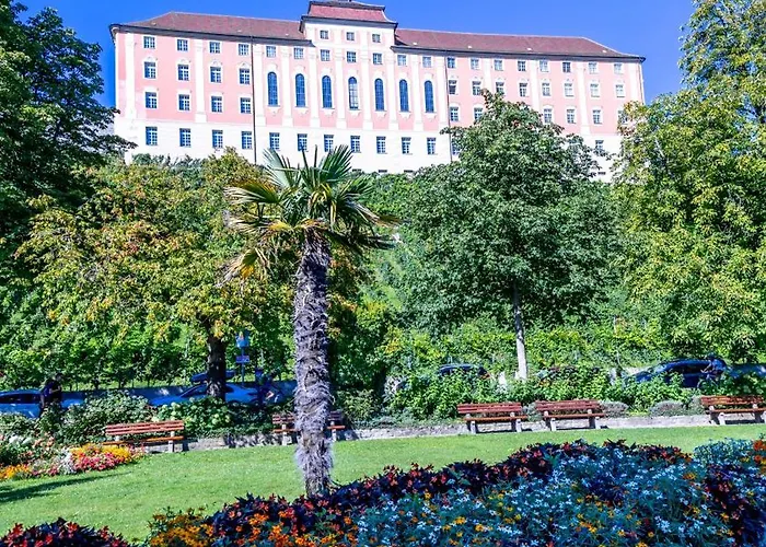 Seehotel Zur Muenz 梅尔斯堡